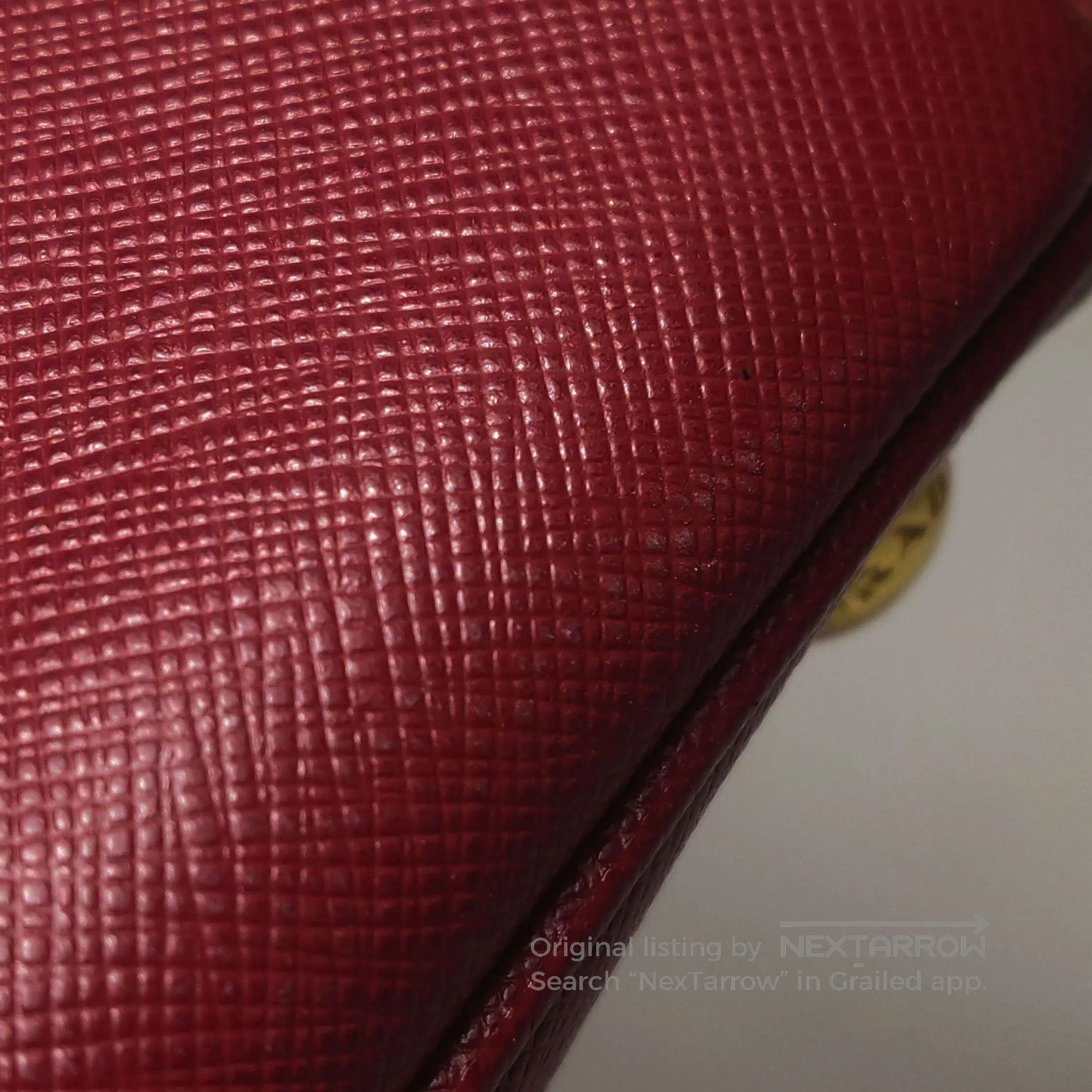 prada galleria mid size bag .