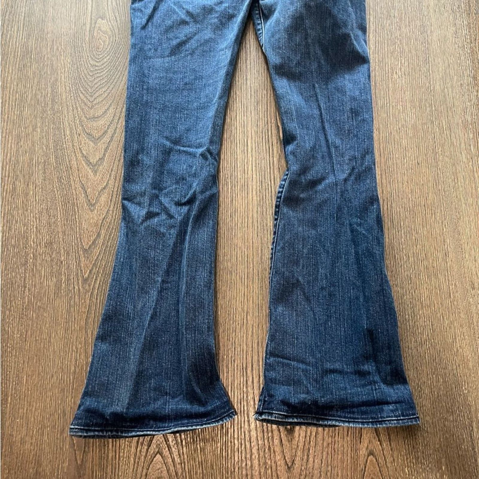 Rock & Republic Rock & Republic Medium Wash Low Rise Flare Jeans Size 24 Size 24" / US 00 / IT 34 - 10 Thumbnail