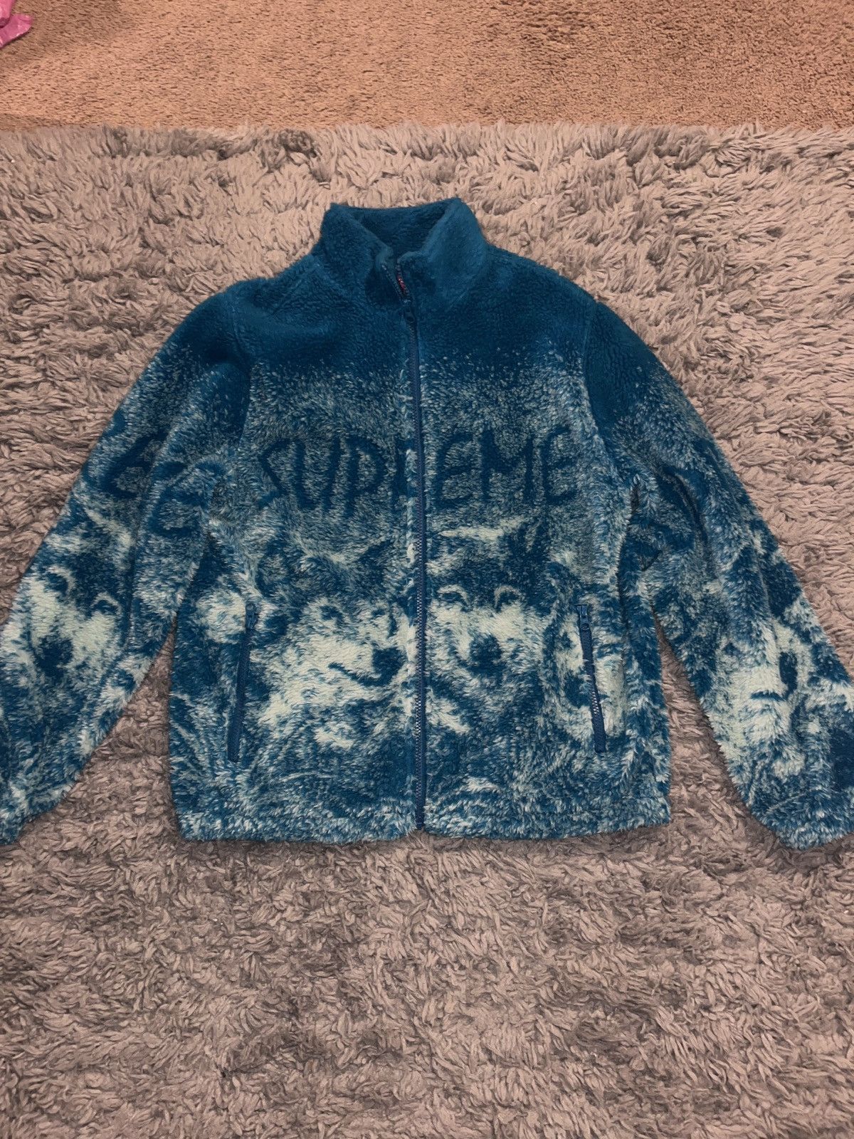Supreme wolf fleece hotsell