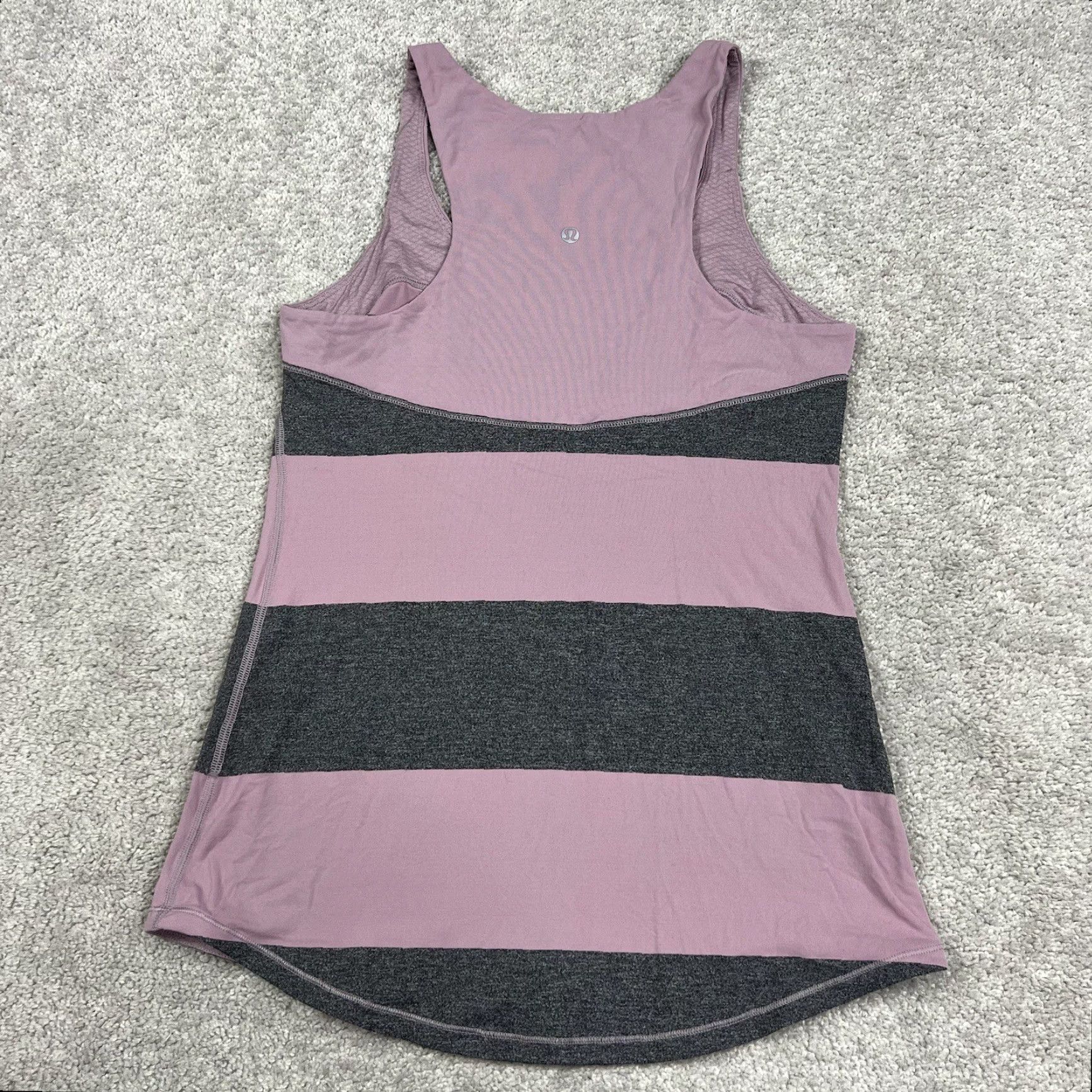 Lululemon Lululemon Tank Top Women’s 6-8 Striped Light Purple Gray Athletic Workout Run Shirt Sleeveless Scoop Pullover Activewear Size M / US 6-8 / IT 42-44 - 5 Thumbnail