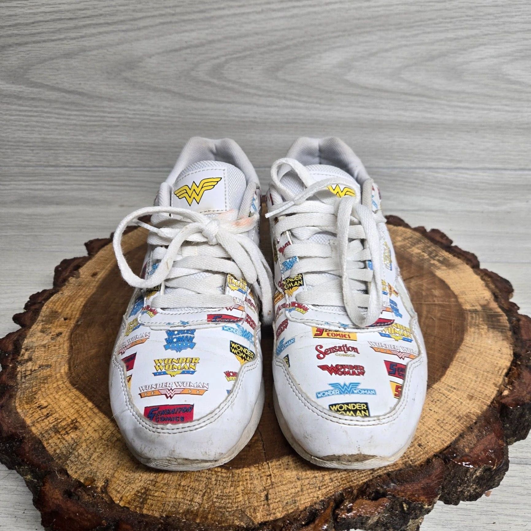 Reebok VINTAGE Reebok Women’s Sneakers Size 7.5 Activewear Casual Athletic CrossFit Running Summer White Wonder Woman Graphic Size US 7.5 / IT 37.5 - 3 Thumbnail