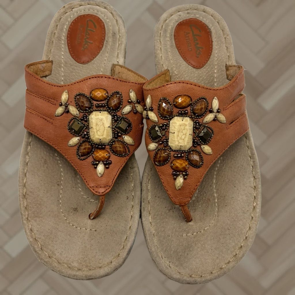 Clarks Clarks Artisan Sandals Womens 8 M Orange Leather Beaded Boho Thong Read Size US 7 / IT 37 - 1 Thumbnail