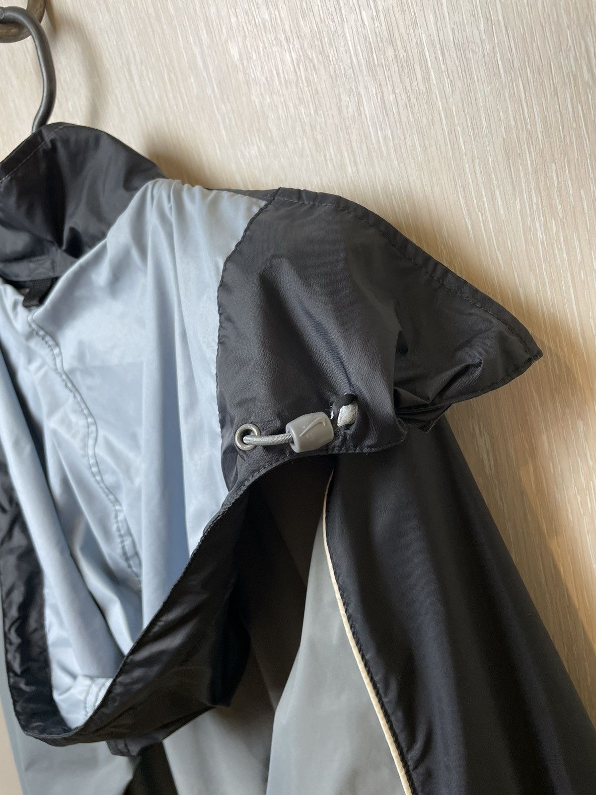Nike vintage Nike black and gray windbreaker track jacket Size US XL / EU 56 / 4 - 10 Thumbnail