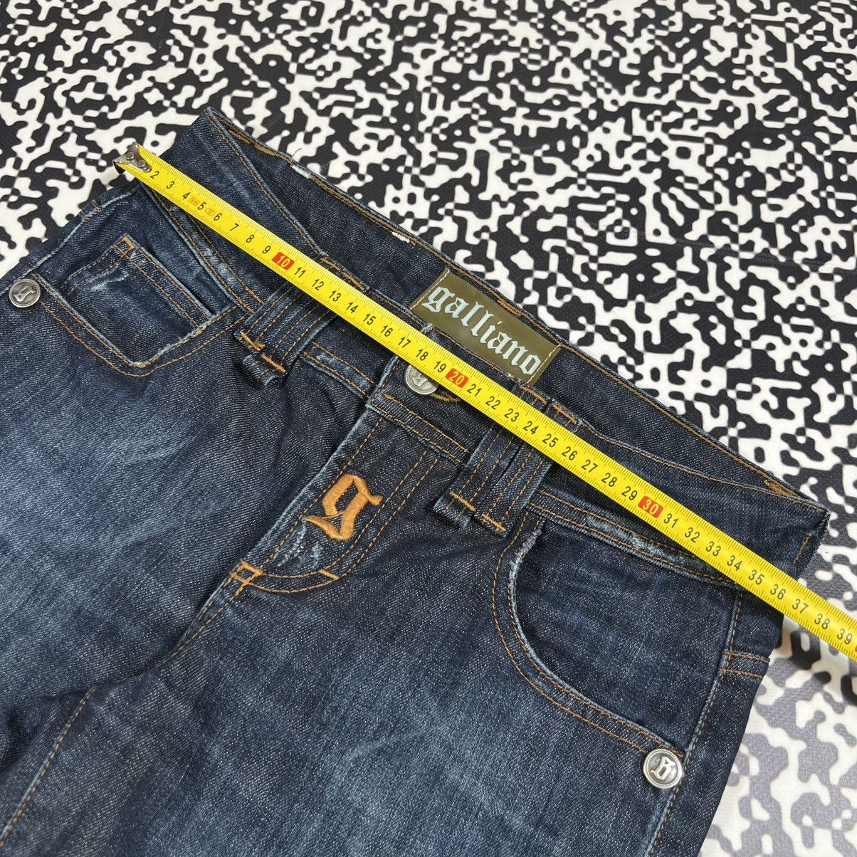 John Galliano Vintage Y2K John Galliano Luxury Casual 90s Style Jeans Size 26" / US 2 / IT 38 - 24 Thumbnail