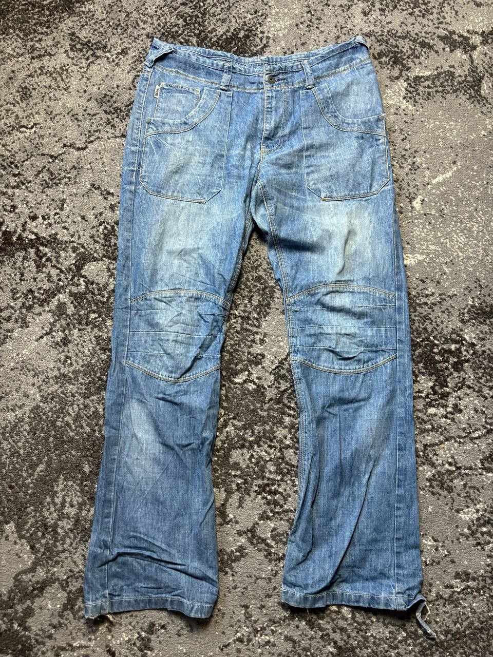 Bench × Japanese Brand × Vintage Vintage Y2K Japanese Bench Logo Denim Pants Size US 34 / EU 50 - 1 Thumbnail