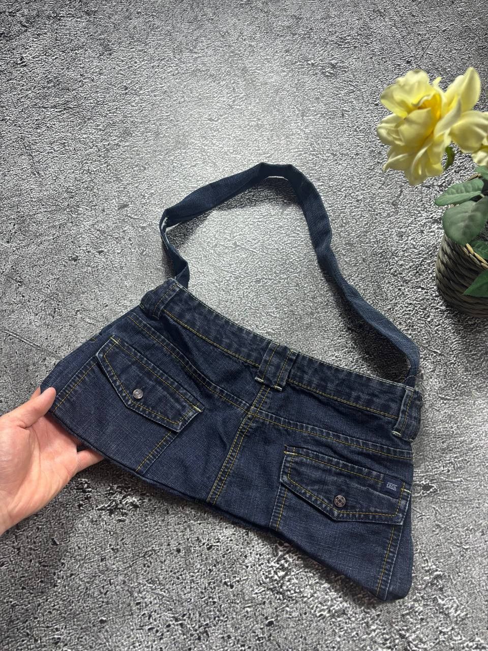 Affliction CECIL Denim Shoulder Bag / Y2K Vintage Mini Bag Size ONE SIZE - 9 Thumbnail