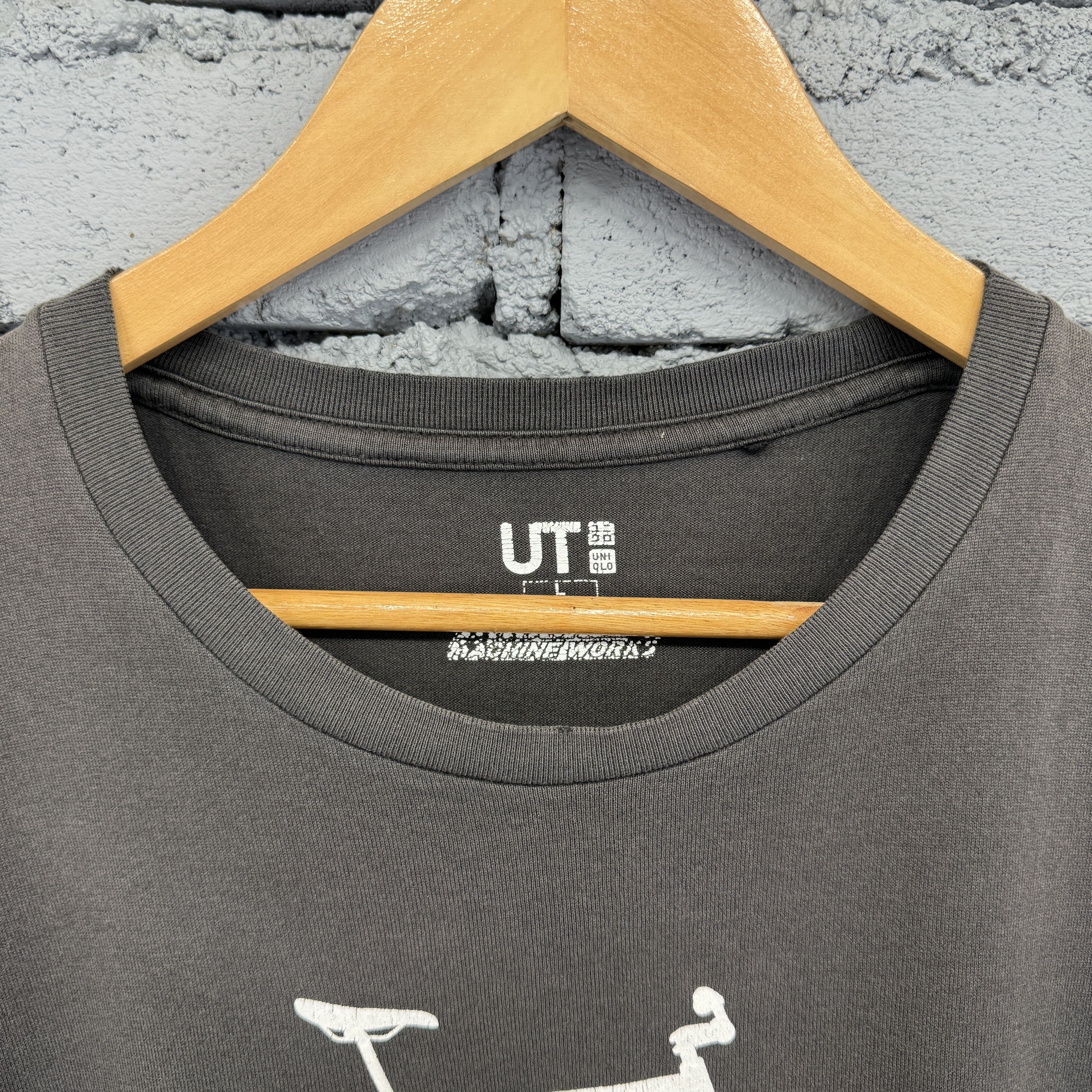Uniqlo Vintage UT Brooklyn Machine Work Sunfaded Tshirt Size US L / EU 52-54 / 3 - 4 Thumbnail