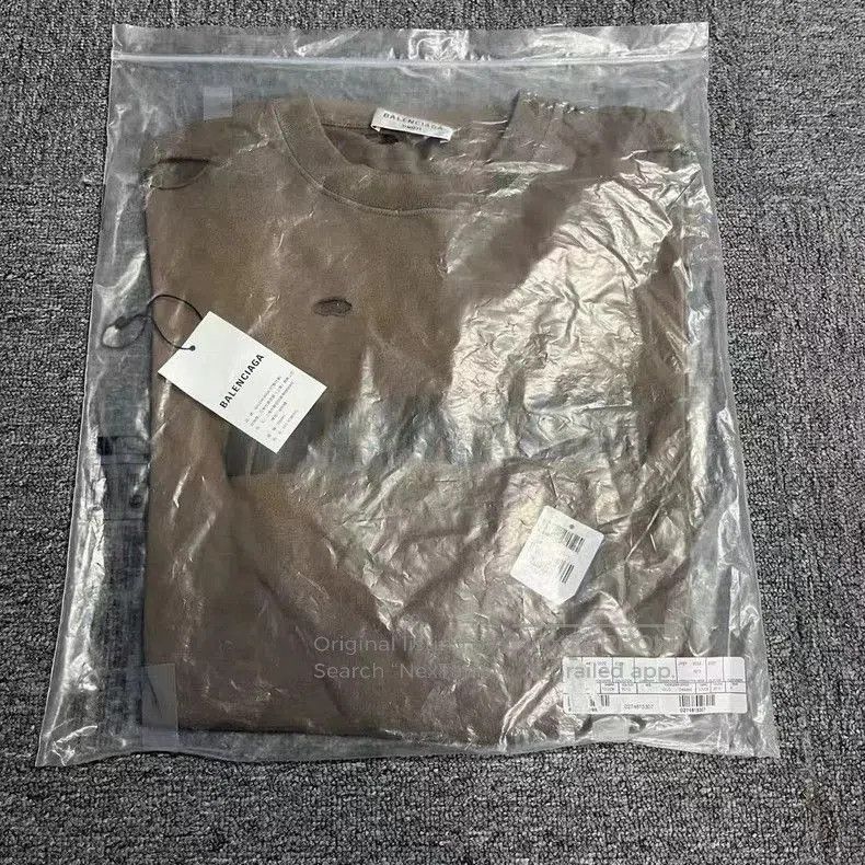 Balenciaga Balenciaga Gray Logo Print Short-Sleeve T-Shirt. Size US XS / EU 42 / 0 - 5 Thumbnail