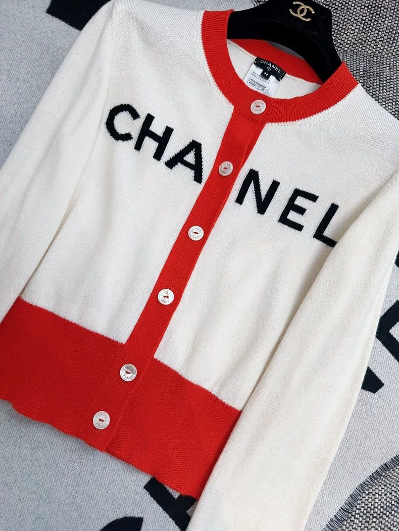 Chanel Chanel 19s beach series red border beige letter logo knitt Size XS / US 0-2 / IT 36-38 - 7 Thumbnail