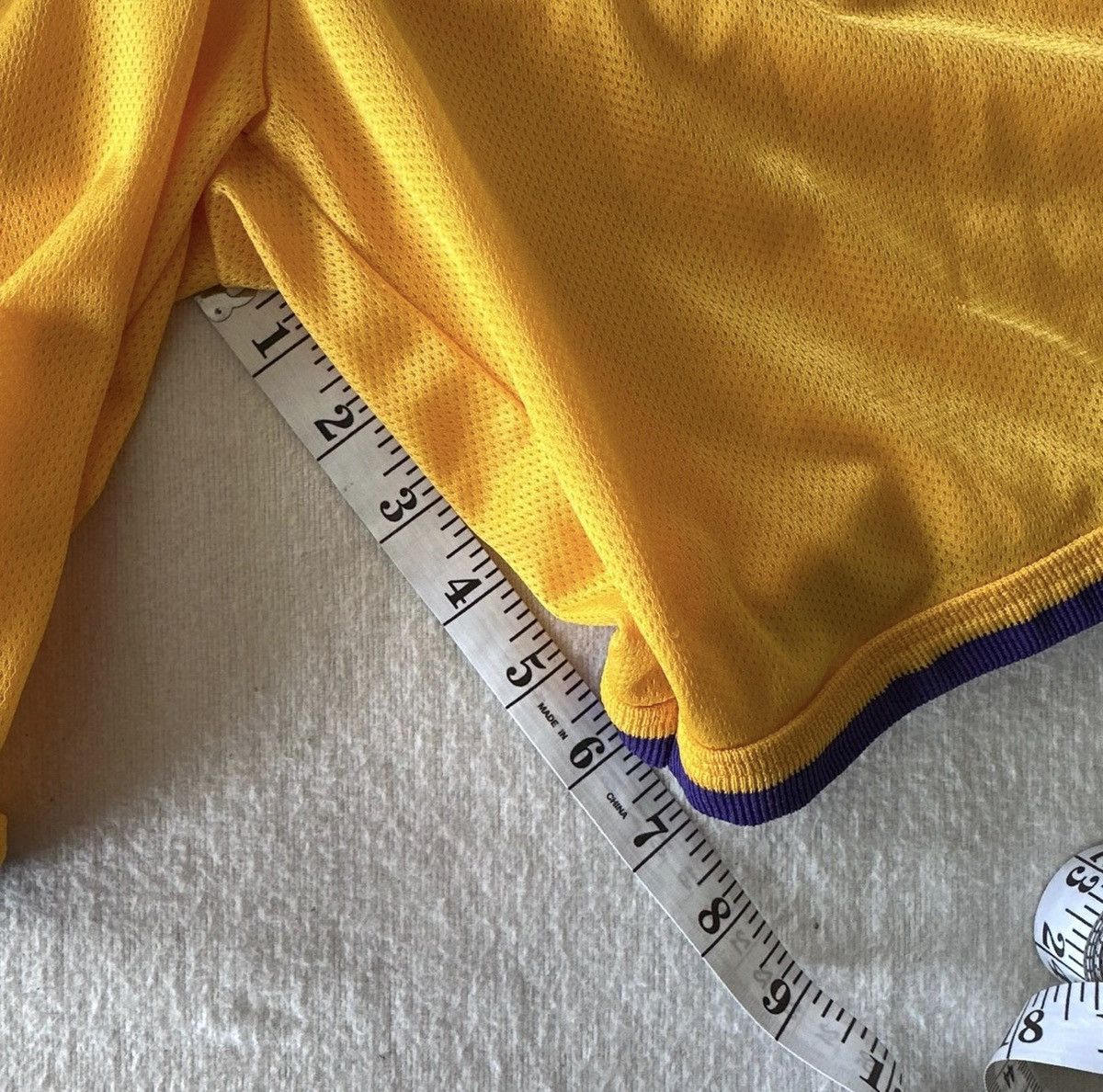 Champion Vintage 90's Champion NBA Lakers Shorts Size Large L Size US 36 / EU 52 - 8 Thumbnail