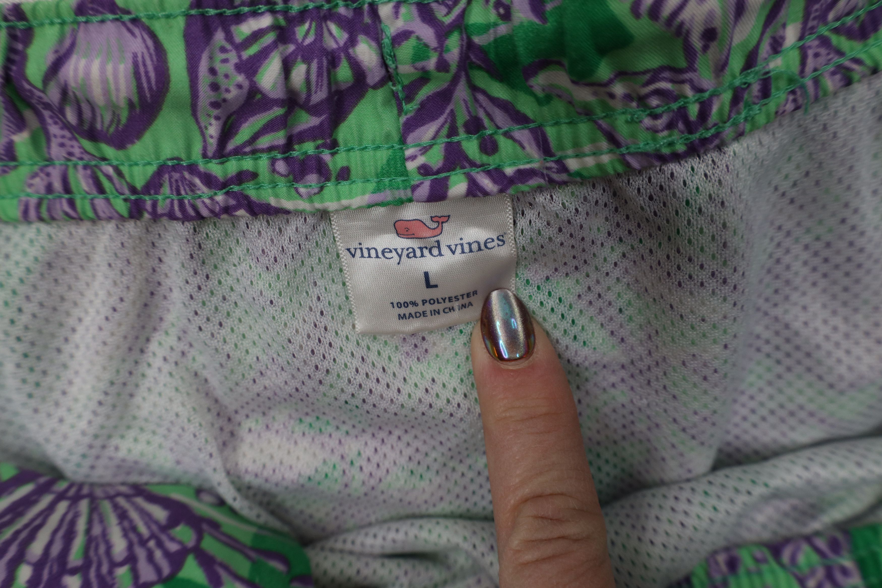Vineyard Vines Vineyard Vines Seahorse All Over Print Lined Shorts Trunks Size US 34 / EU 50 - 8 Thumbnail