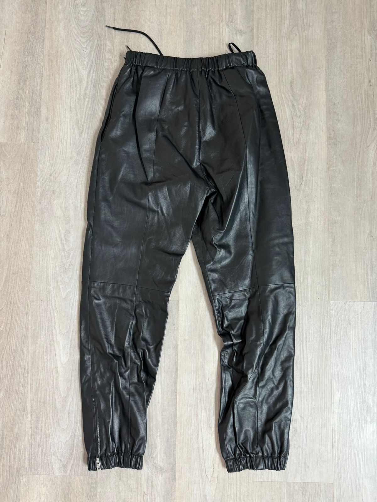 Prada $4.3k Prada Nappa leather joggers Size 26" / US 2 / IT 38 - 7 Thumbnail