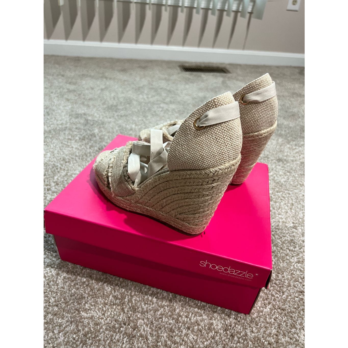 Other Shoedazzle Earlina Wedges Size 10 Size US 10 / IT 40 - 4 Thumbnail