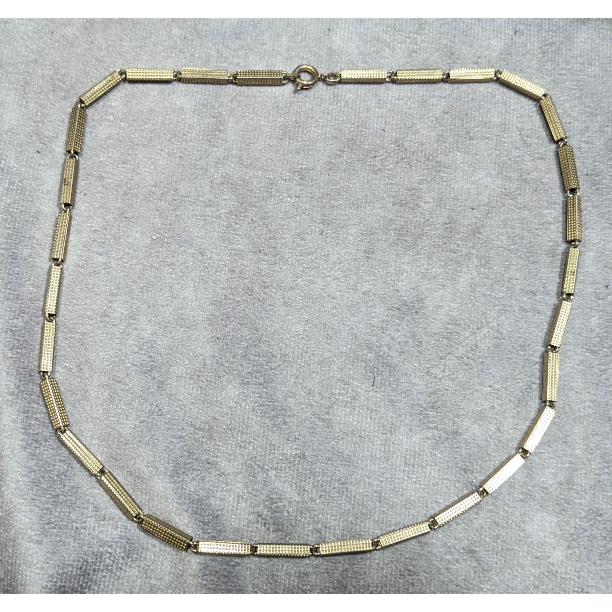 Other Vintage Rectangular Tube Chain Necklace Gold Tone With Textu Size ONE SIZE - 5 Thumbnail