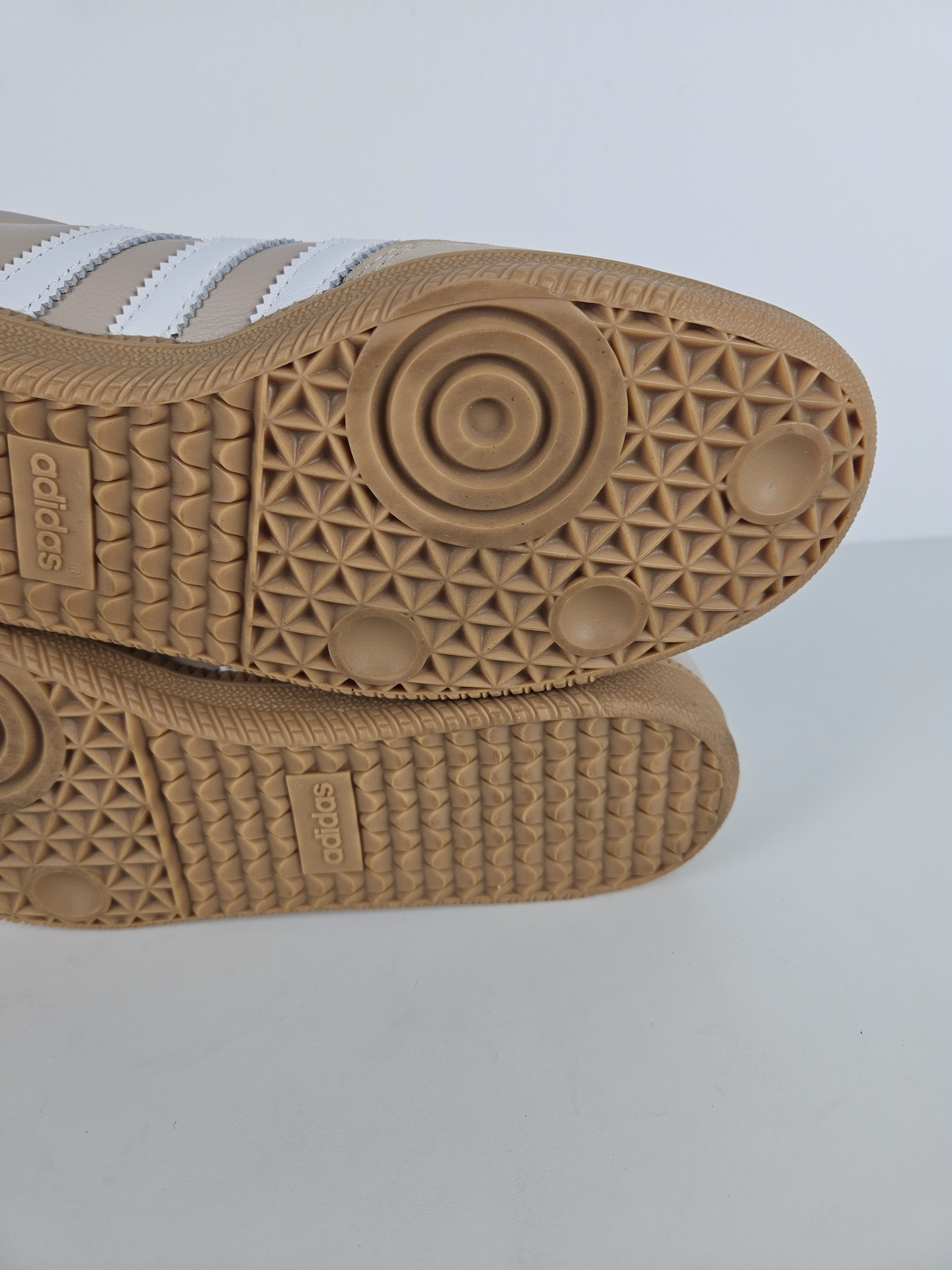 Adidas adidas Samba OG Wonder Taupe Size US 9.5 / EU 42-43 - 13 Thumbnail