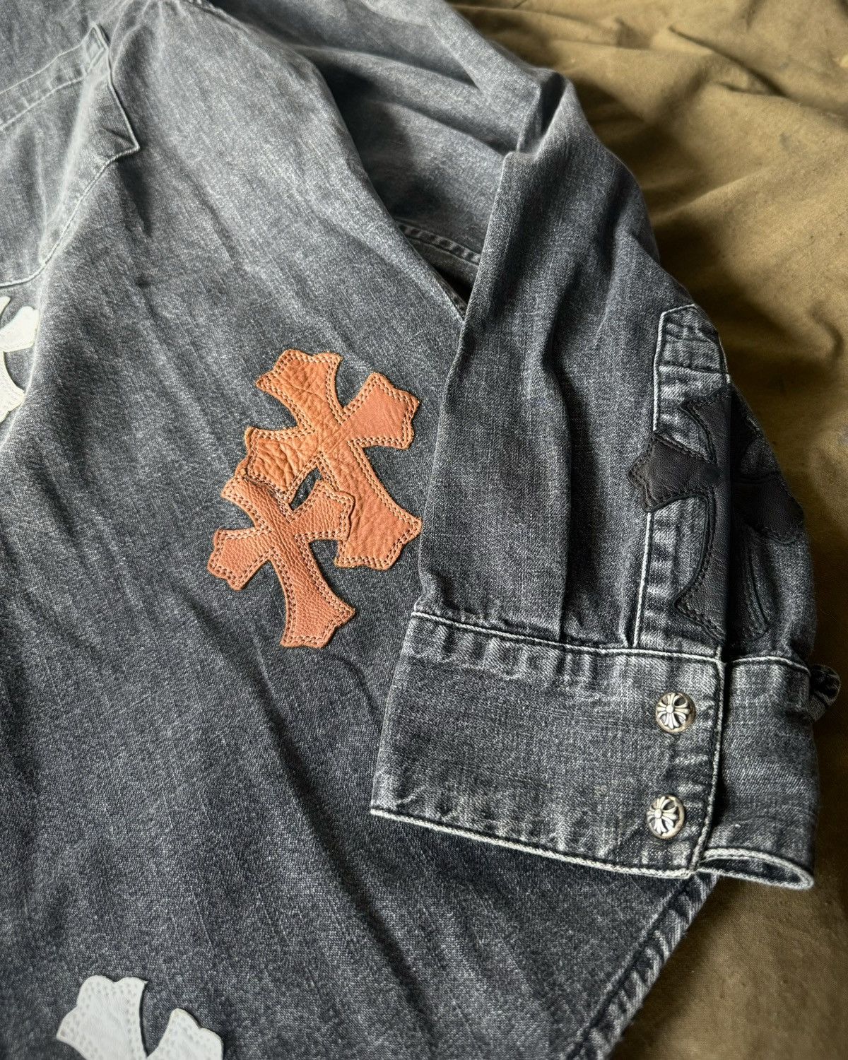 Chrome Hearts Cross Patch shirt Size US XL / EU 56 / 4 - 4 Thumbnail