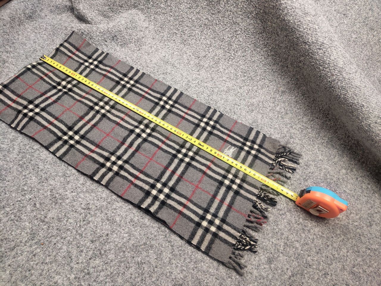 Burberry Vintage Burberry 's Classic Check Lana wool Unisex Scarf Size ONE SIZE - 22 Thumbnail