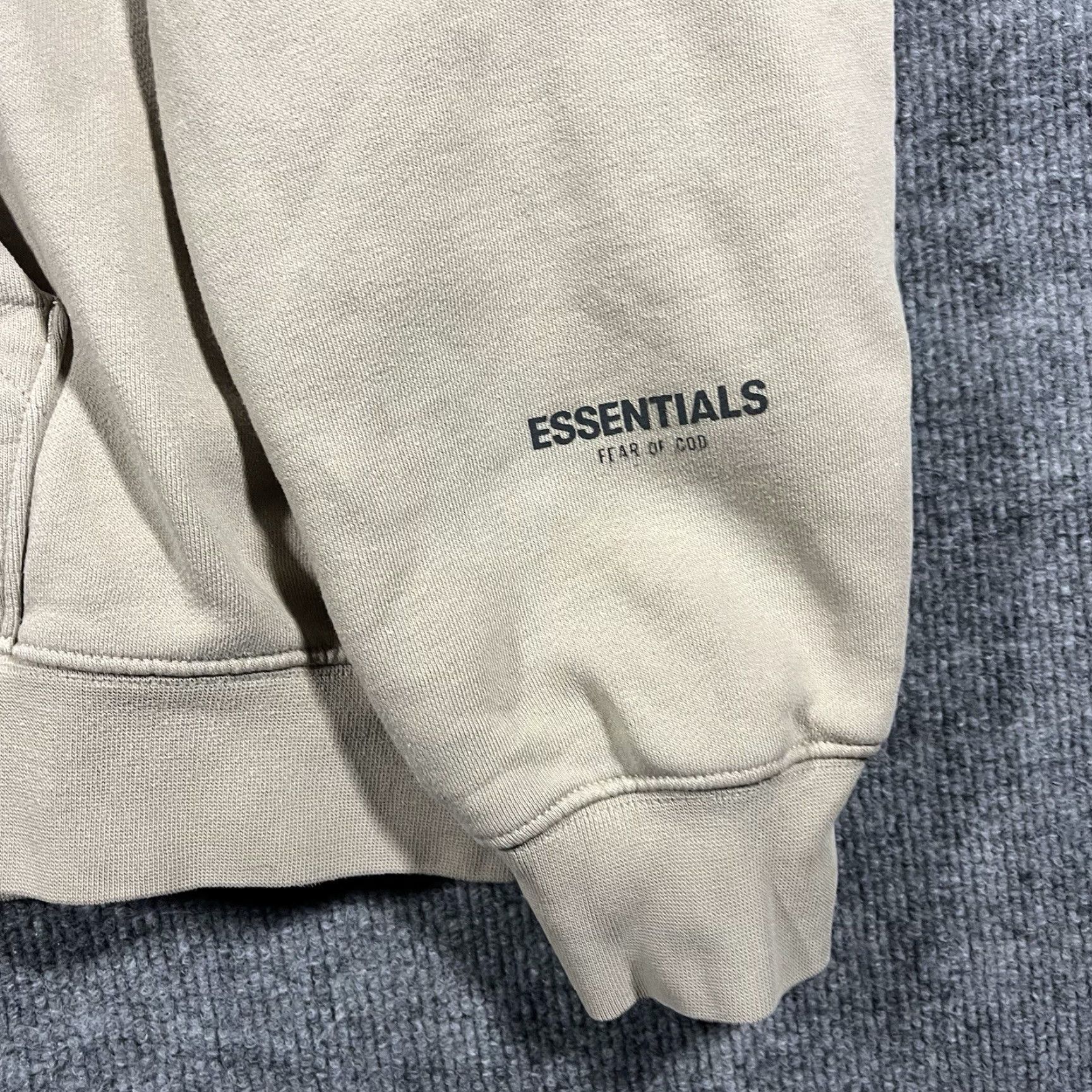 Essentials Essentials Fear of God Hoodie Pullover Mens Large Beige Graphic Print FOG Size US L / EU 52-54 / 3 - 4 Thumbnail