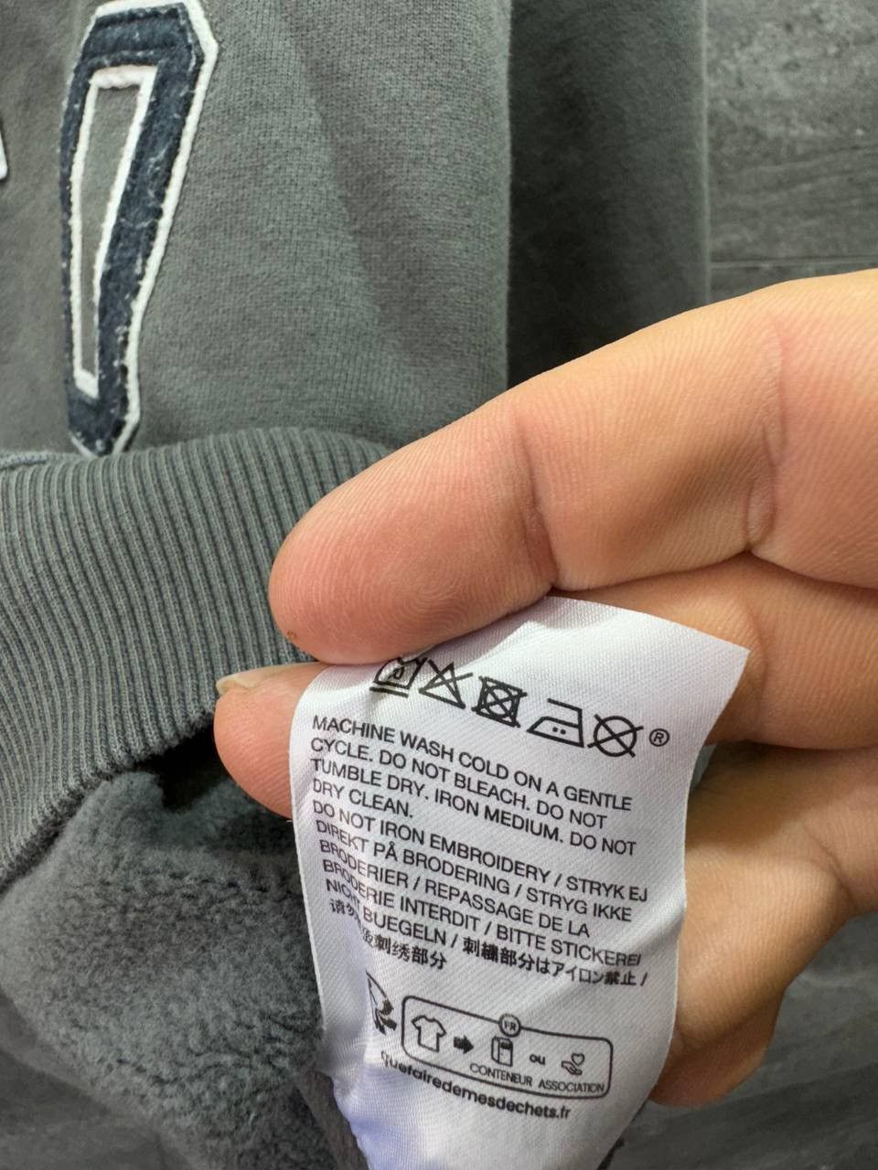 Axel Arigato AXEL ARIGATO Mens Legend Crew Neck Sweatshirt Faded Size US M / EU 48-50 / 2 - 10 Thumbnail