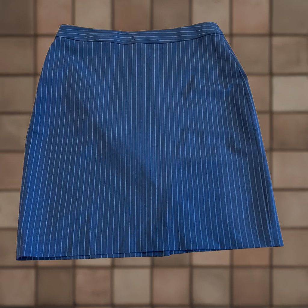 Brooks Brothers Brooks Brothers Navy Blue Pinstripe Stretch Wool Pencil Skirt Size 10 Size 32" / US 10 / IT 46 - 1 Thumbnail