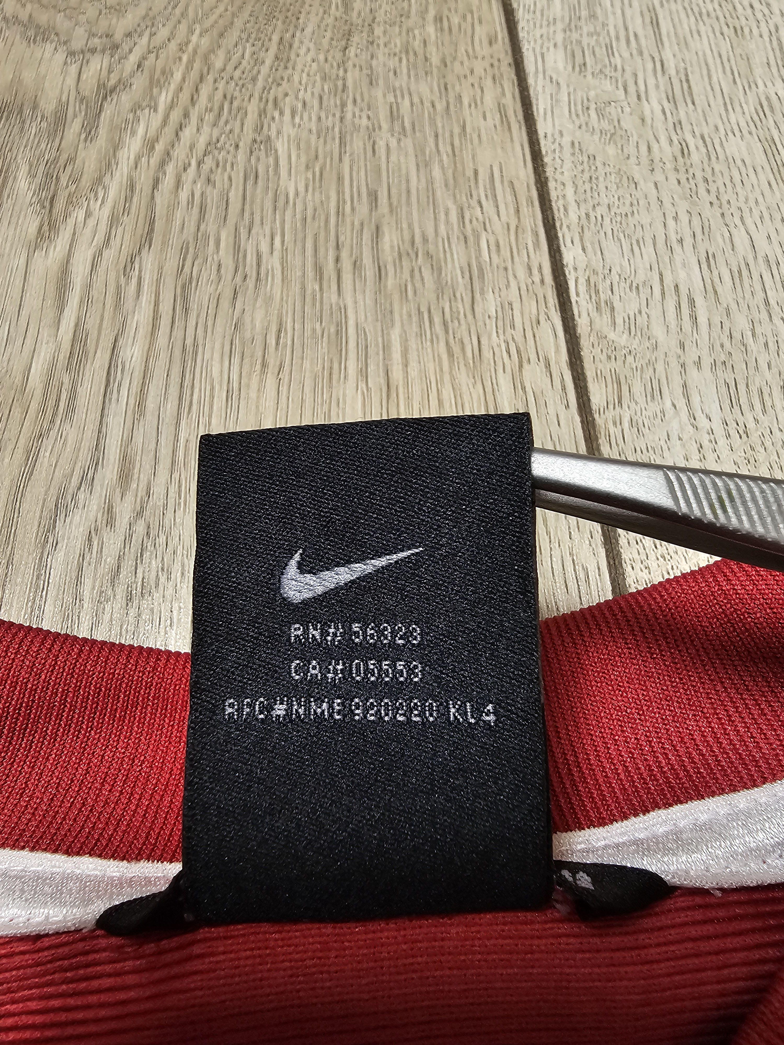 Vintage NIKE VINTAGE LONGSLEEVE Y2K TRAINING SOCCER JERSEY FOOTBALL Size US M / EU 48-50 / 2 - 6 Thumbnail