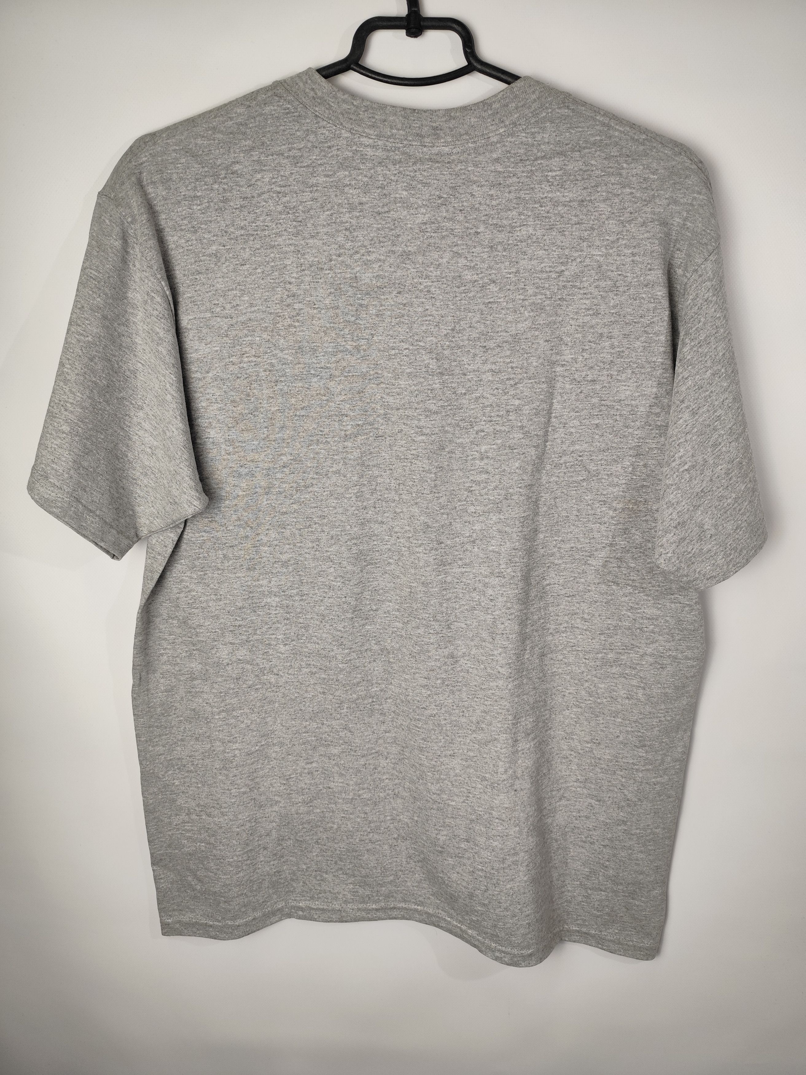 Universal Studios Vintage streetwear y2k 90s Universal Studios T Shirt Sz L Size US L / EU 52-54 / 3 - 5 Thumbnail