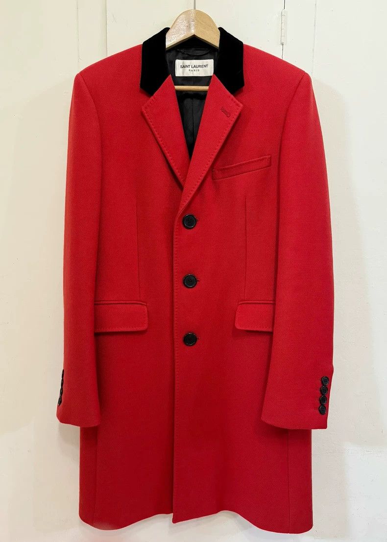 saint Laurent parisFall/Winter 16 Velvet Collar Red Wool C