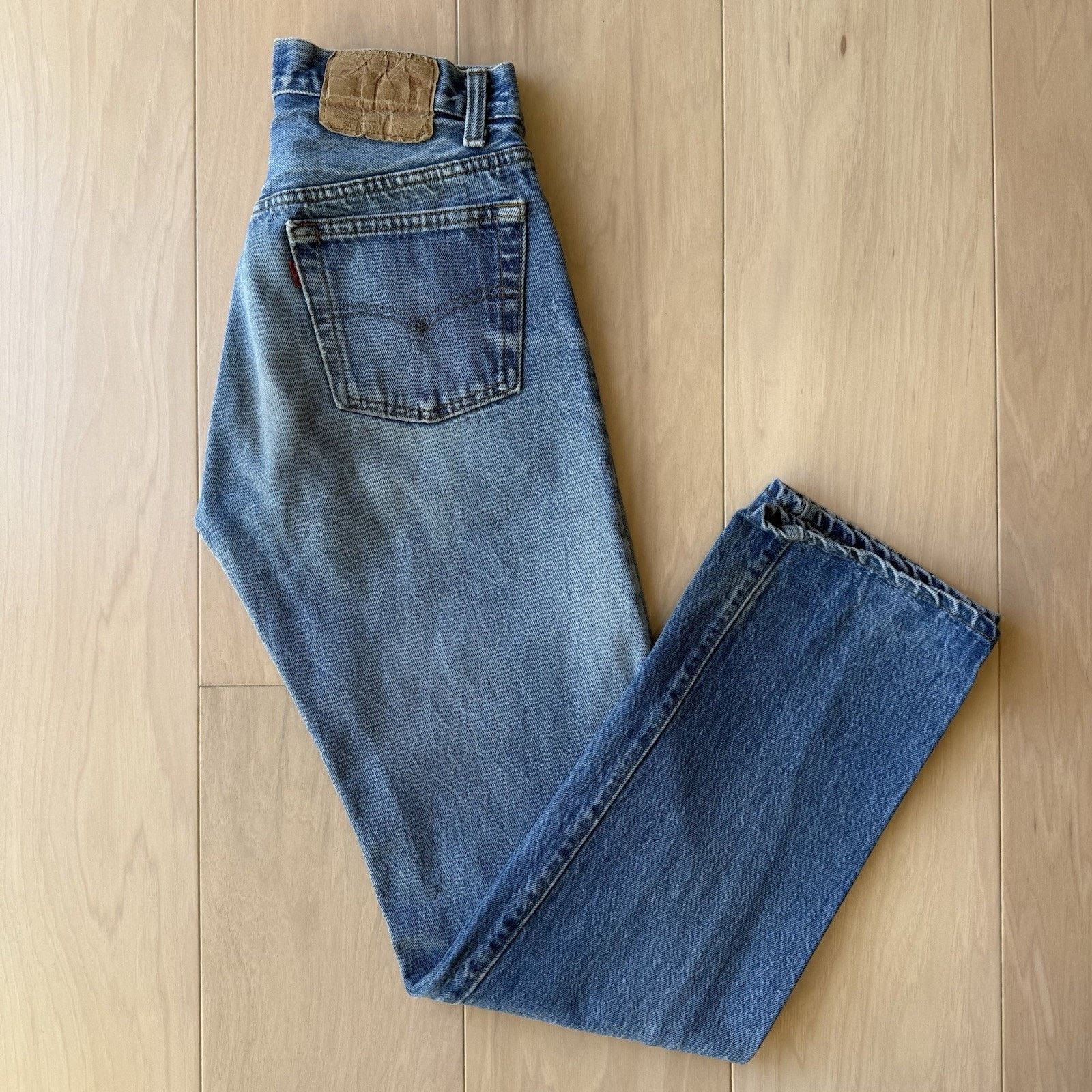 Levi's × Vintage Vintage Levis 501 Jeans 28 Blue 80s Medium Wash Made USA Size US 28 / EU 44 - 2 Thumbnail