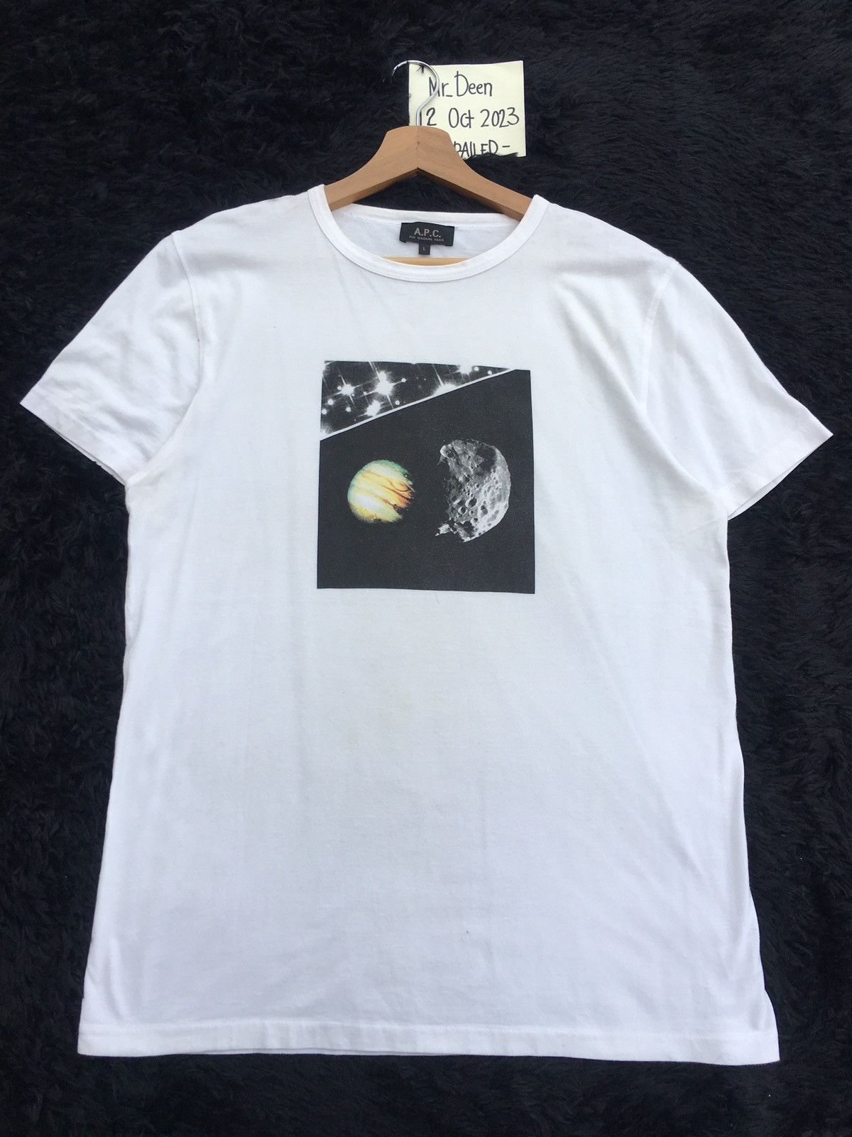 A.P.C. Rare Vintage A.P.C Planets Tshirt Size US L / EU 52-54 / 3 - 1 Thumbnail