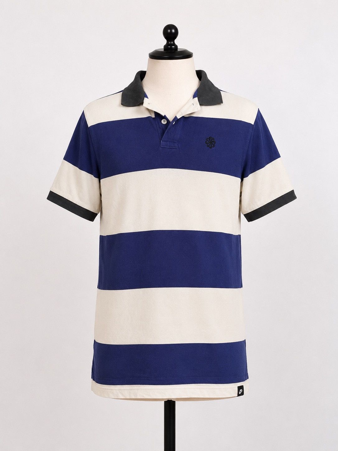 Nike Nike Striped Rugby Polo Blue Cream Vintage Y2K Size M Size US M / EU 48-50 / 2 - 1 Thumbnail