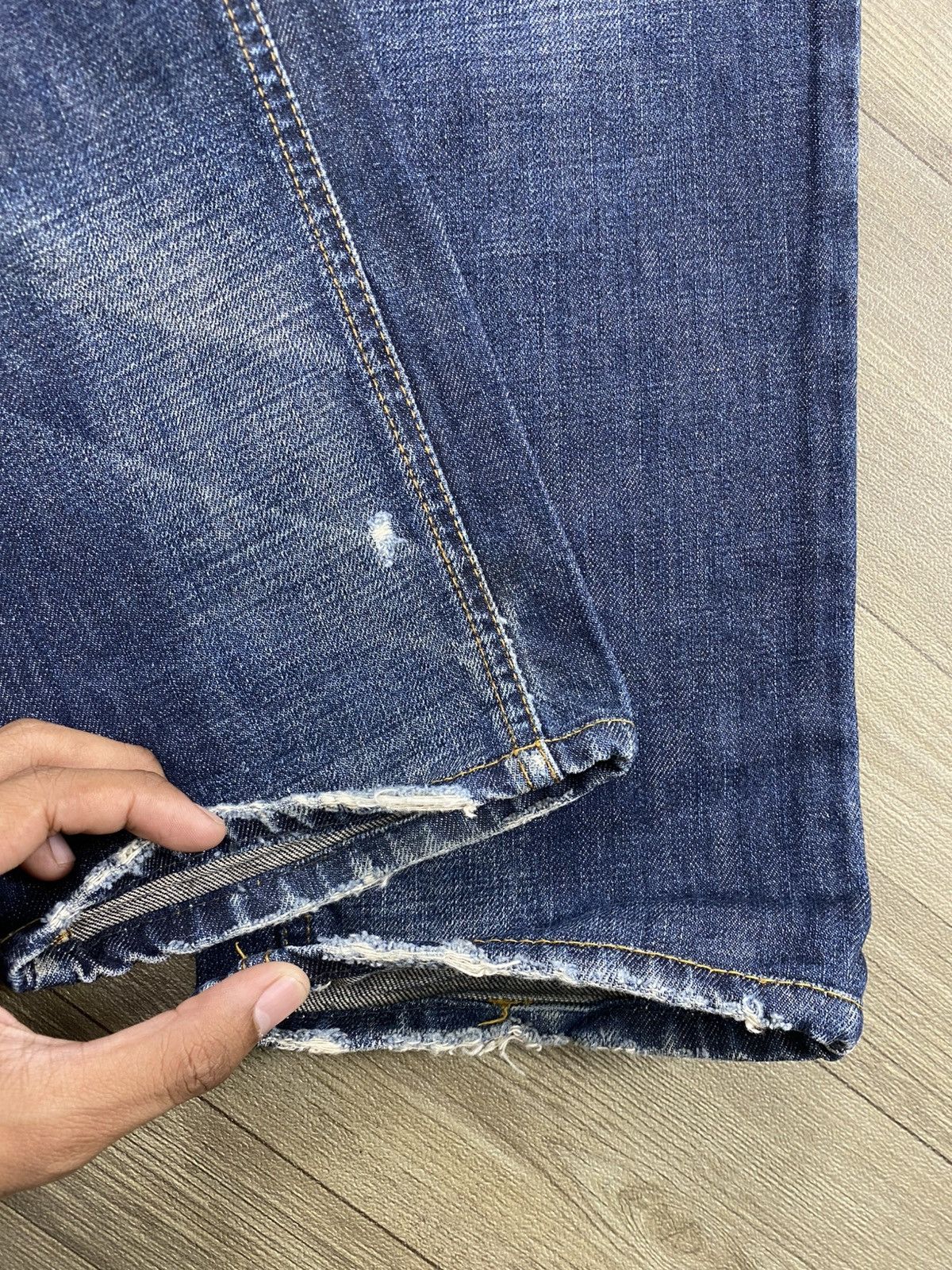 Dolce & Gabbana 2000s Dolce Gabbana Mudmax Distressed Lgb Style Jeans Size US 34 / EU 50 - 10 Thumbnail