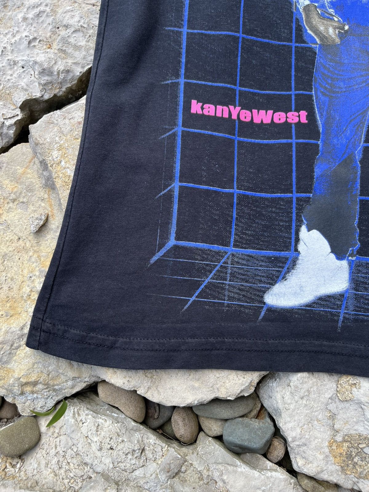Band Tees × Kanye West × Vintage Vintage Rare KanYe West 2012 Mascotte v-neck t-shirt tee Size US S / EU 44-46 / 1 - 13 Thumbnail