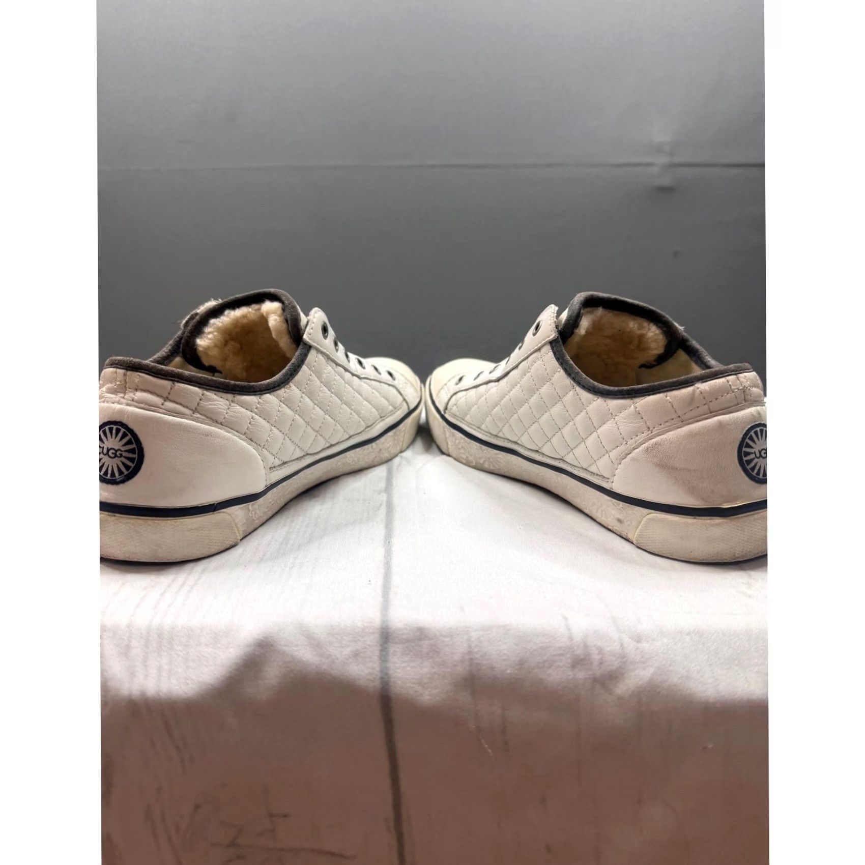 Ugg UGG Australia Women's Cream Quilted Leather Shearling Lined Size 9 Sneaker Mens Womens Girls Size US 8 / IT 38 - 7 Thumbnail