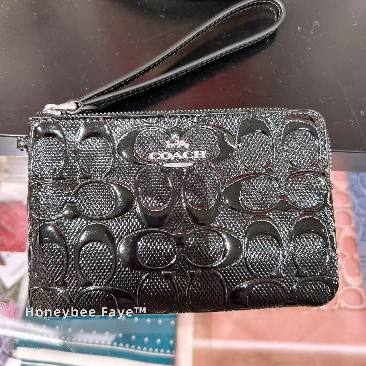Coach Corner Zip Wristlet In Signature Leather Heart Charm CDY96 Size ONE SIZE - 1 Thumbnail