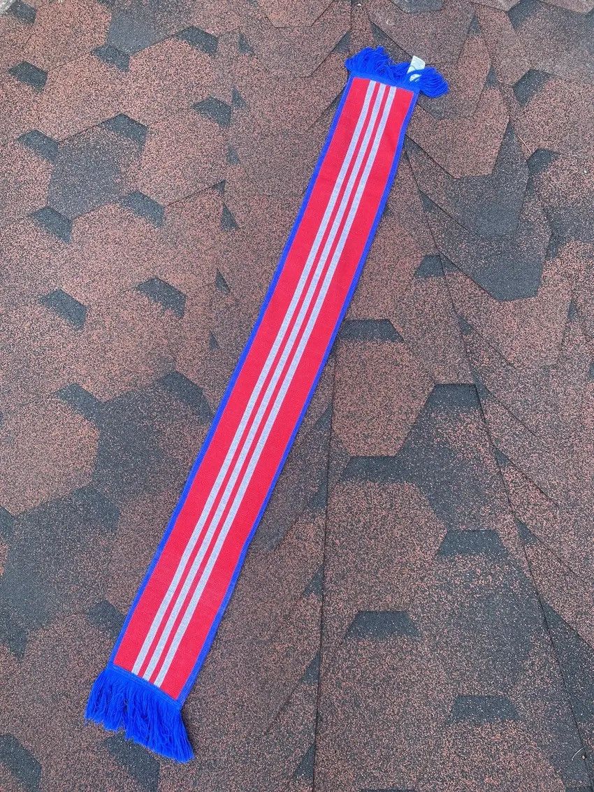 Adidas × Vintage Two scarves Bayern Munich Official Adidas Red Size ONE SIZE - 9 Thumbnail