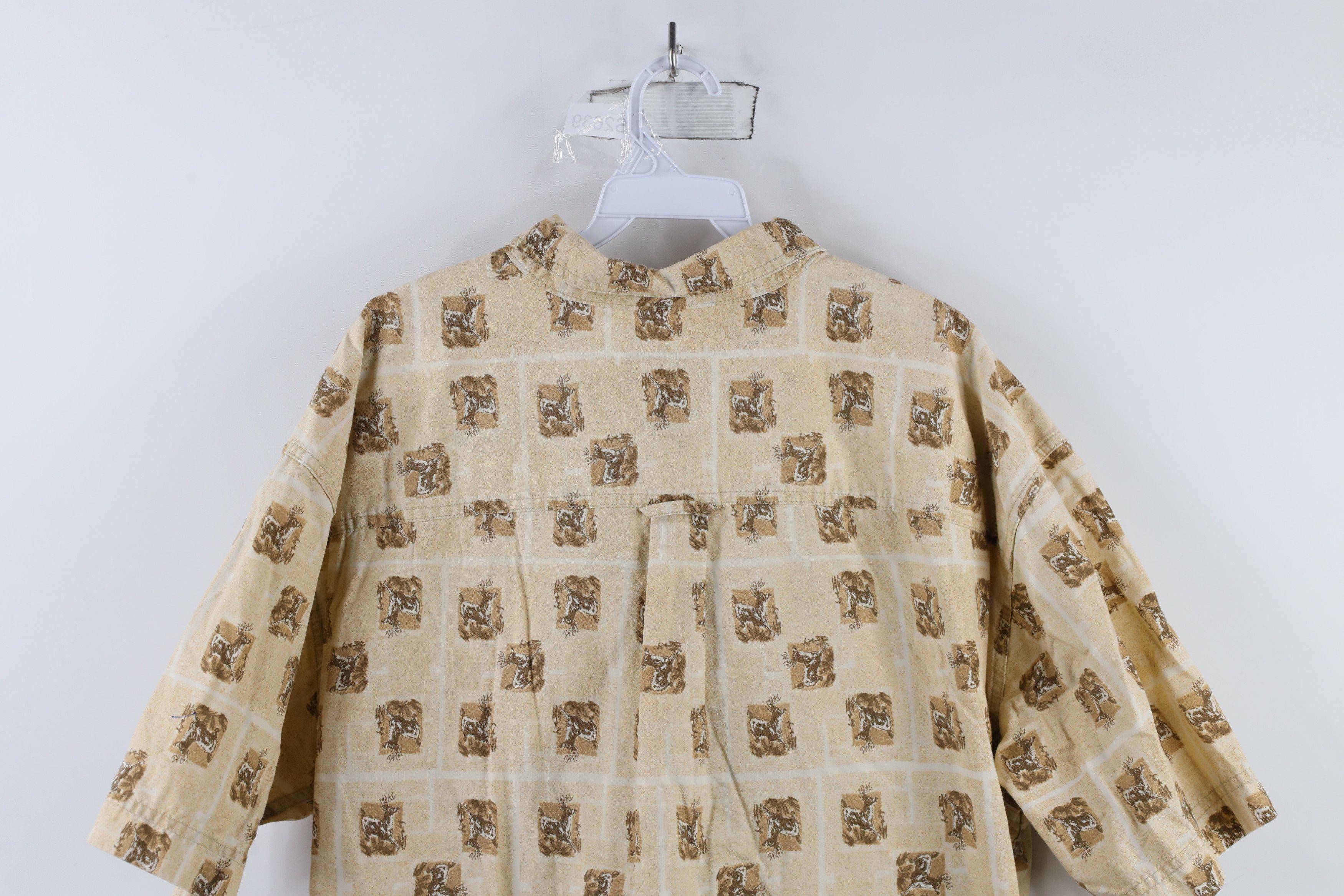 Vintage × Woolrich Woolen Mills Vintage 90s Woolrich Over Print Short Sleeve Button Shirt Size US XL / EU 56 / 4 - 12 Thumbnail