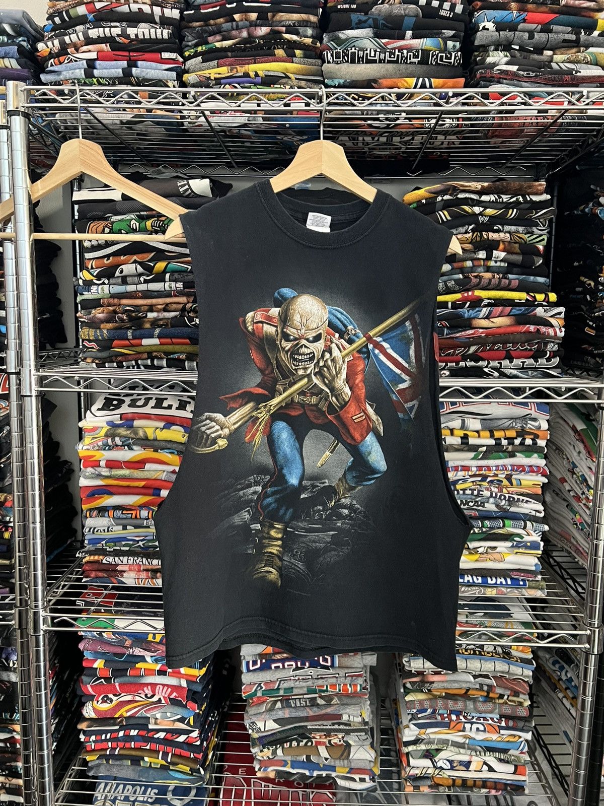 Band Tees 2011 The Final Frontier World Tour UK Trooper Tee Size US M / EU 48-50 / 2 - 1 Thumbnail