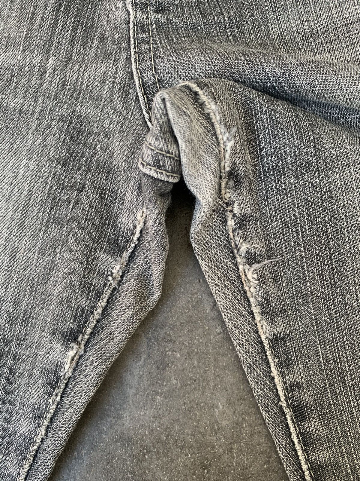 Undercover × Uniqlo Vintage Y2K Uniqlo Faded Washed Flare Jeans Size US 29 - 6 Thumbnail