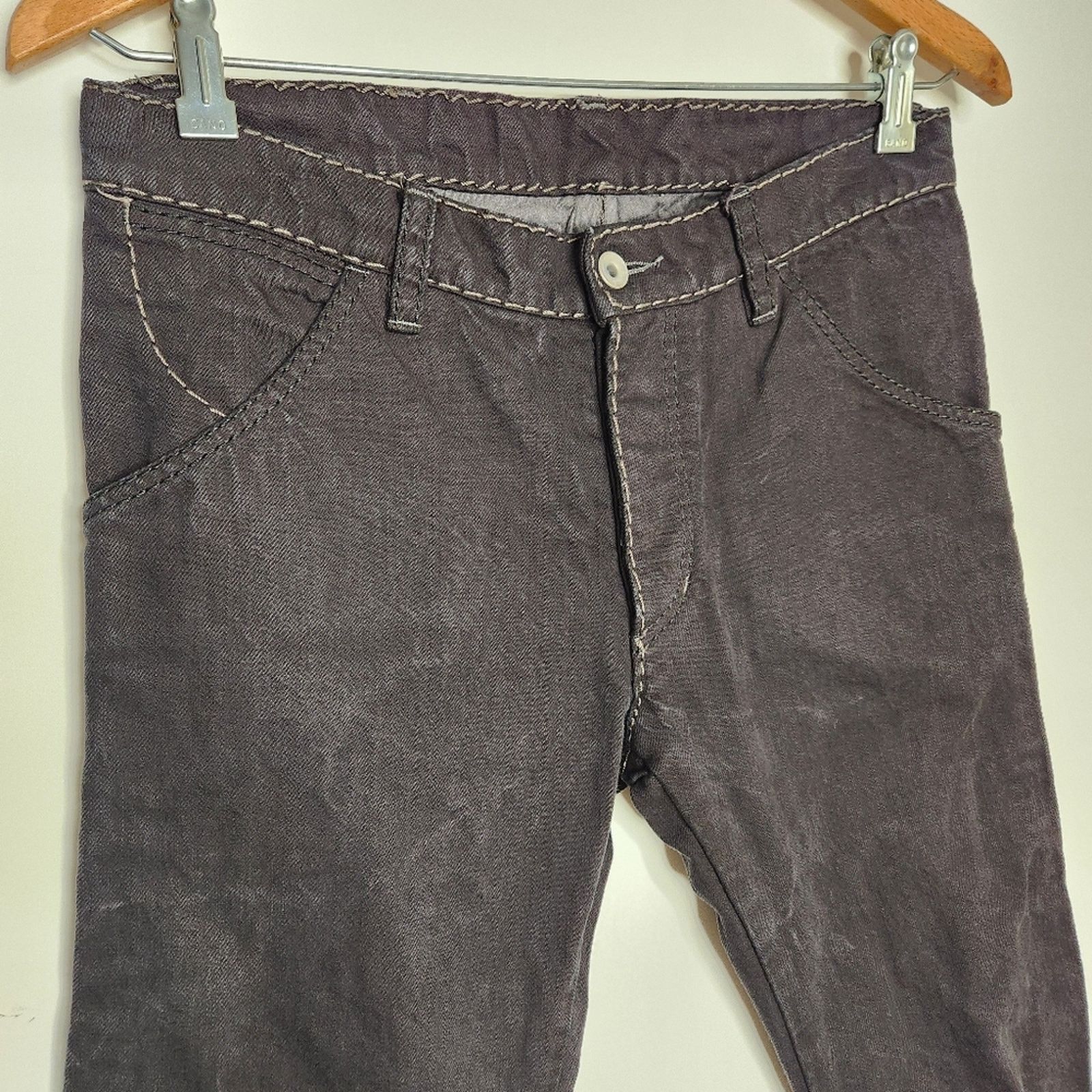 Attachment ATTACHMENT Black Wash Spiral Cut Curved Button Fly Jeans 31 Size US 31 - 2 Thumbnail