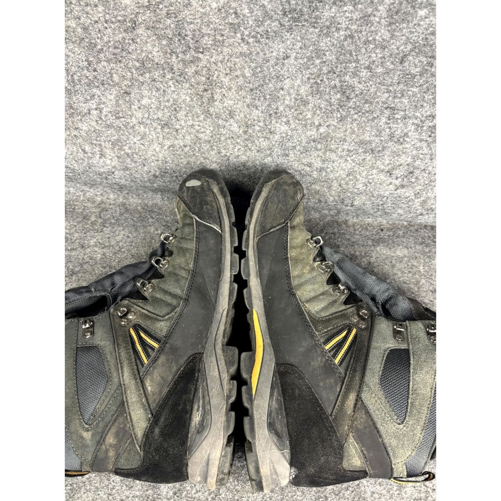 Karrimor Karrimor Hot Rock Mid III Weathertite XTR Boots Mens 12 Black Suede Waterproof Hiking Mid-Height Ankle Lace Up Size US 12 / EU 45 - 7 Thumbnail