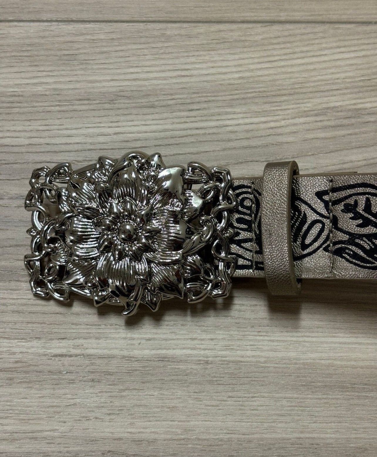 Other Rose Buckle Belt Size 30 - 1 Thumbnail