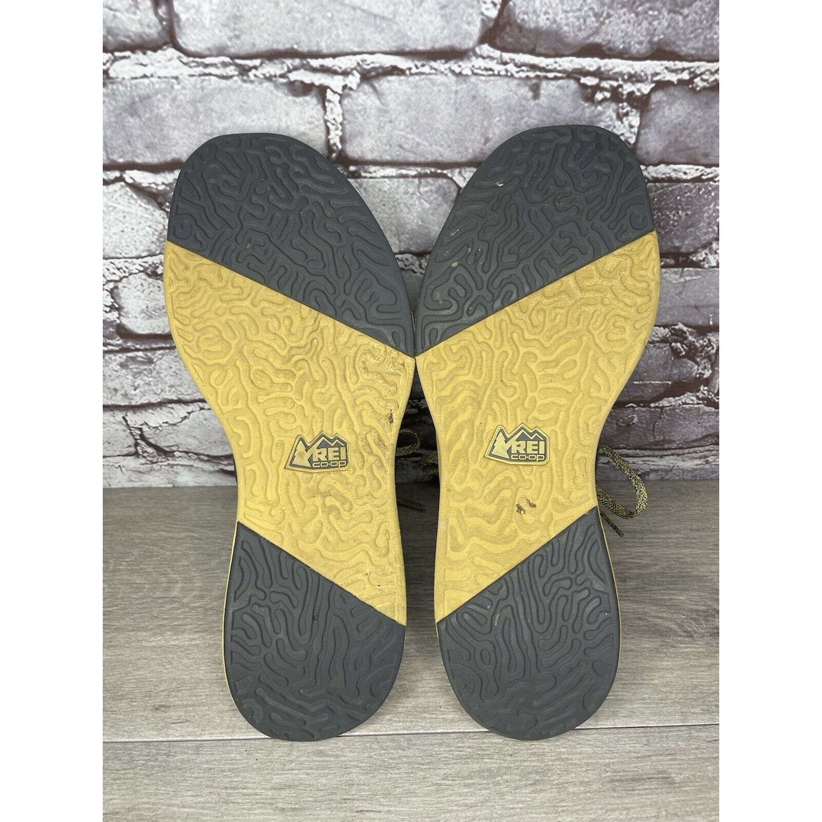 Rei REI Beyonder Yellow Gray Knit Fabric Outdoor Running Sneaker Size US 13 / EU 46 - 9 Thumbnail