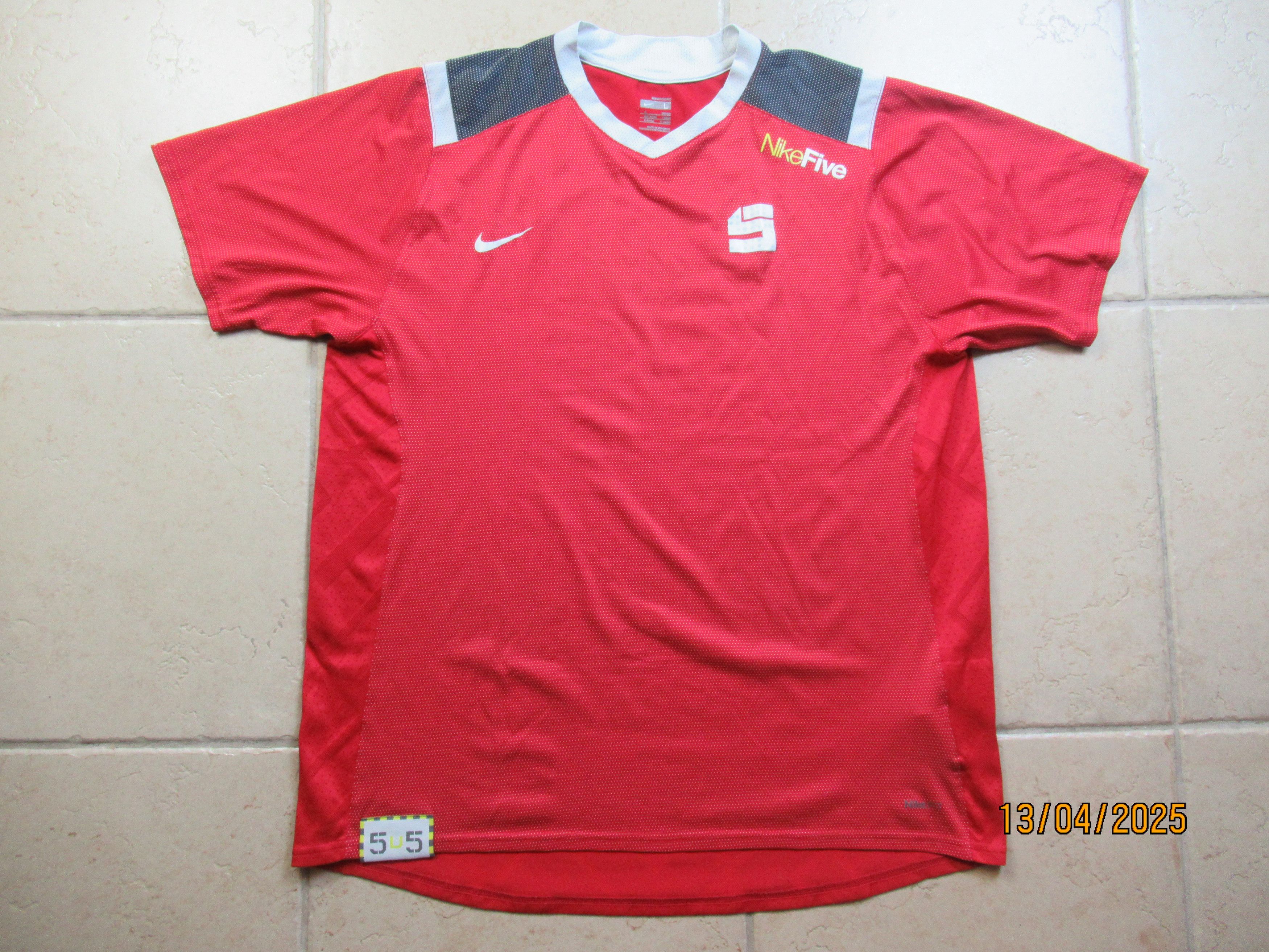 Nike Nike Five red jersey Size US L / EU 52-54 / 3 - 1 Thumbnail