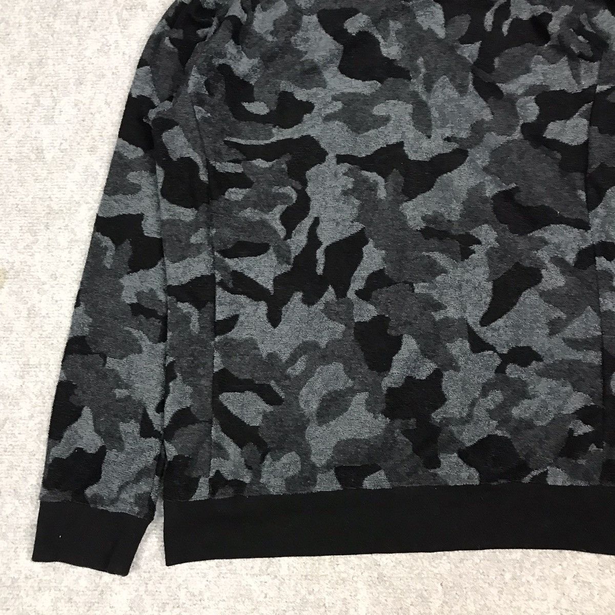 Japanese Brand × Le Grande Bleu (L.G.B.) × MOUSSY MOUSSY BLACK CAMO HOODIES PUNK ZIPPER JACKET Size US L / EU 52-54 / 3 - 9 Thumbnail