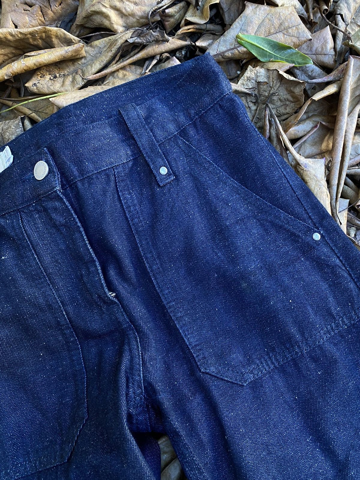 Maison Kitsune Maison Kitsune Raw Selvedge Denim Indigo W30 Size US 30 / EU 46 - 3 Thumbnail
