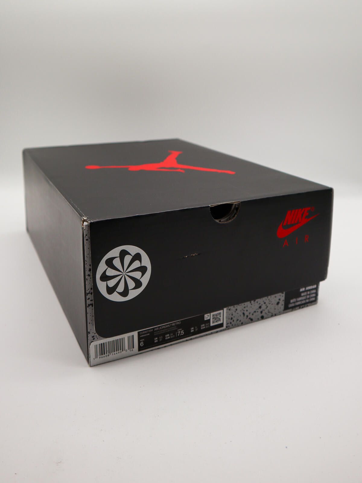 Jordan Brand Air Jordan 7 Retro – CU9307‑004 - UK 5.5 Size US 6.5 / EU 39-40 - 7 Thumbnail
