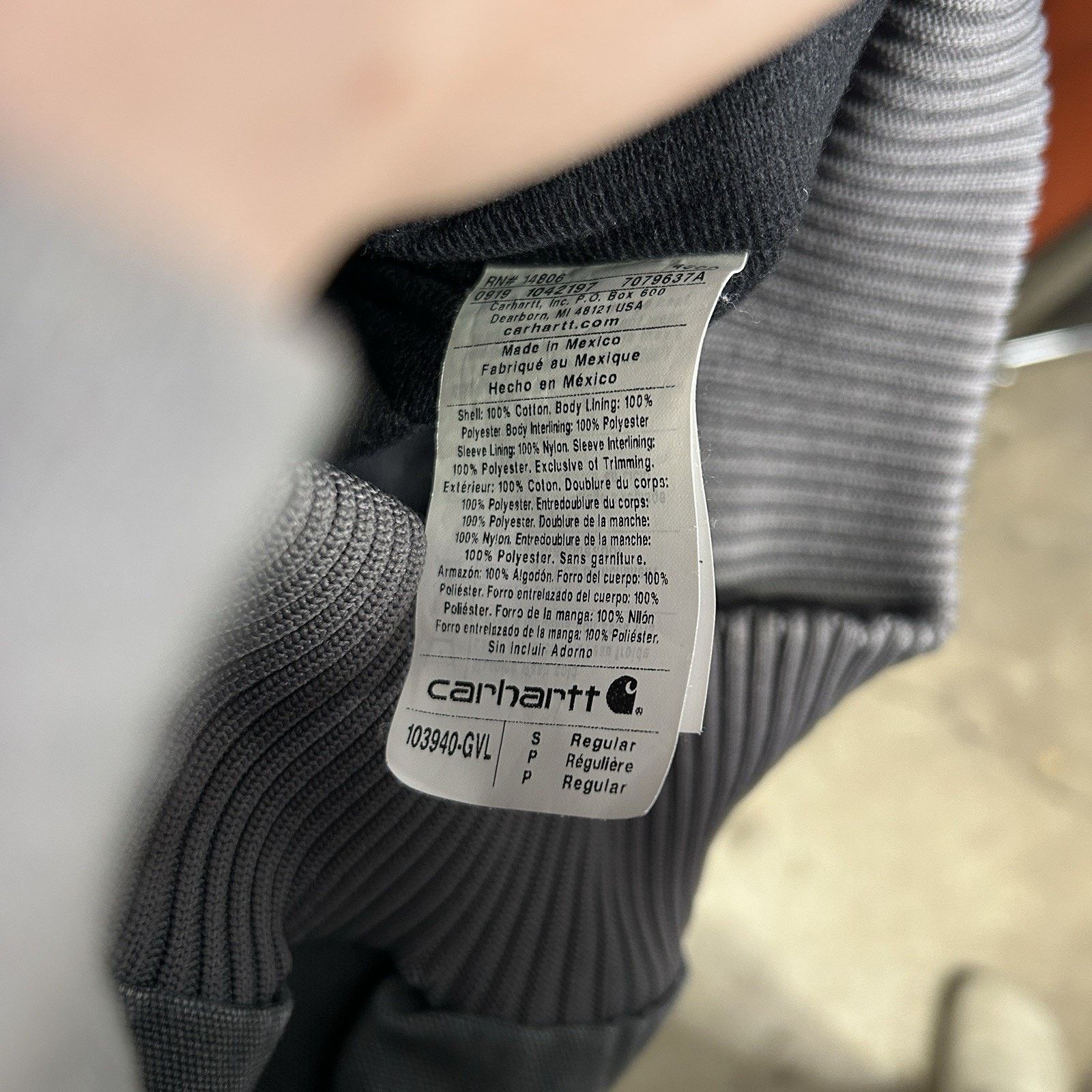 Carhartt Carhartt Quilted Hooded Active Jacket “Gravel” 103940-GVL Size US S / EU 44-46 / 1 - 12 Thumbnail
