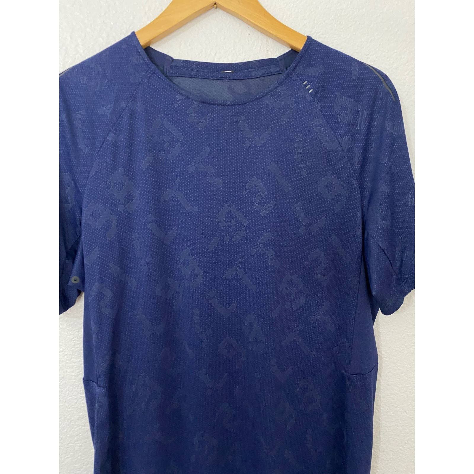 Lululemon Men’s Lululemon top Size US M / EU 48-50 / 2 - 2 Thumbnail
