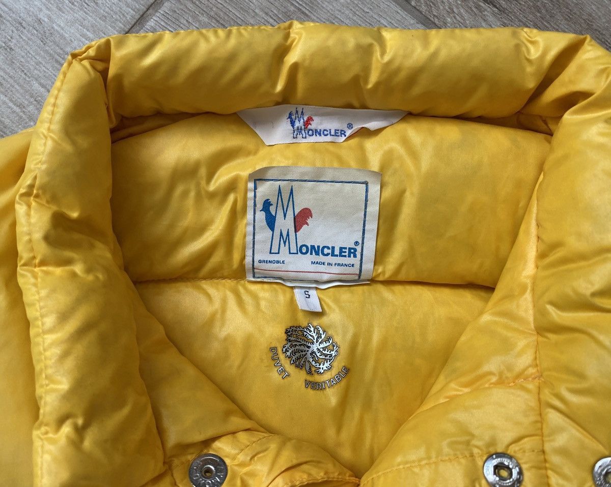 Moncler Rare Vintage Moncler Yellow Down Vest Puffer Gilet Jacket Size US L / EU 52-54 / 3 - 7 Thumbnail
