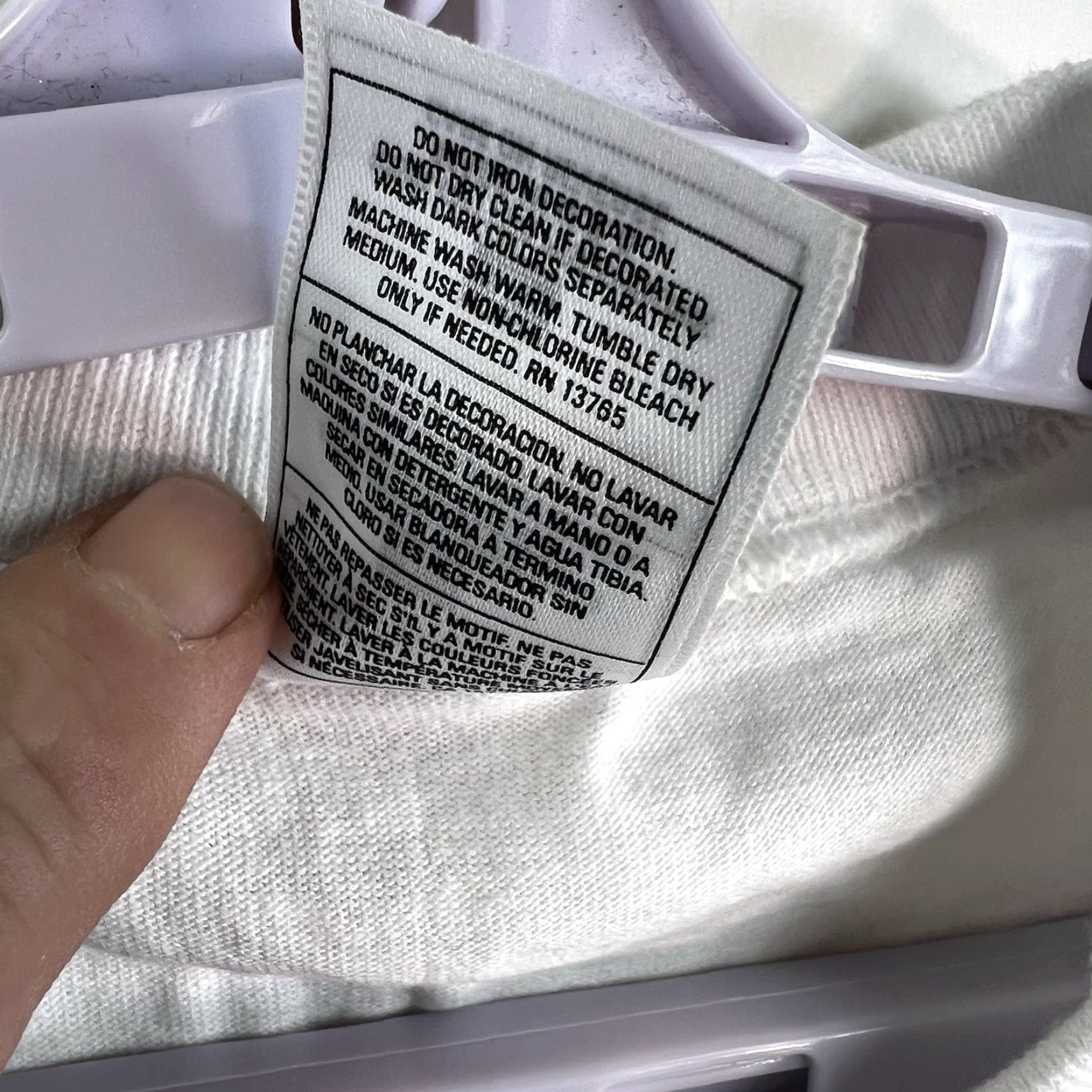 Fruit Of The Loom VINTAGE Fruit of the Loom Men's T-Shirt Size L White 90s Graphic Print Crew Neck Short Sleeve 1998 Classic, USA Size US L / EU 52-54 / 3 - 5 Thumbnail